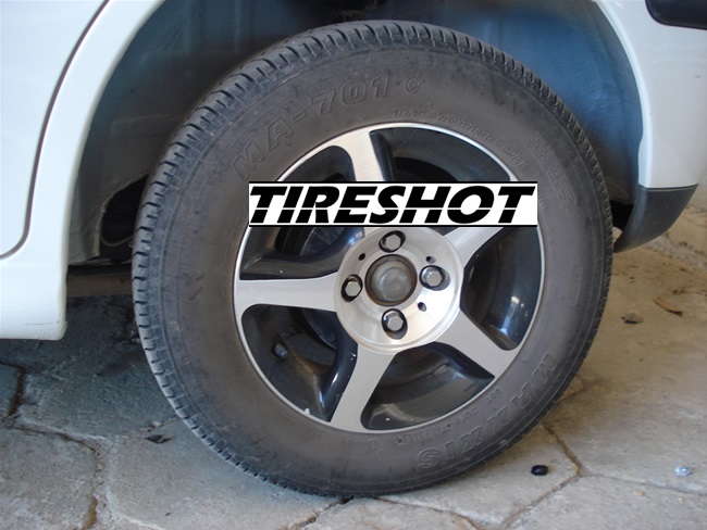 Tire Maxxis MA-701